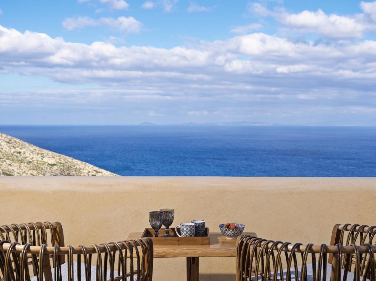Avaton Hotel Folegandros Town Bagian luar foto