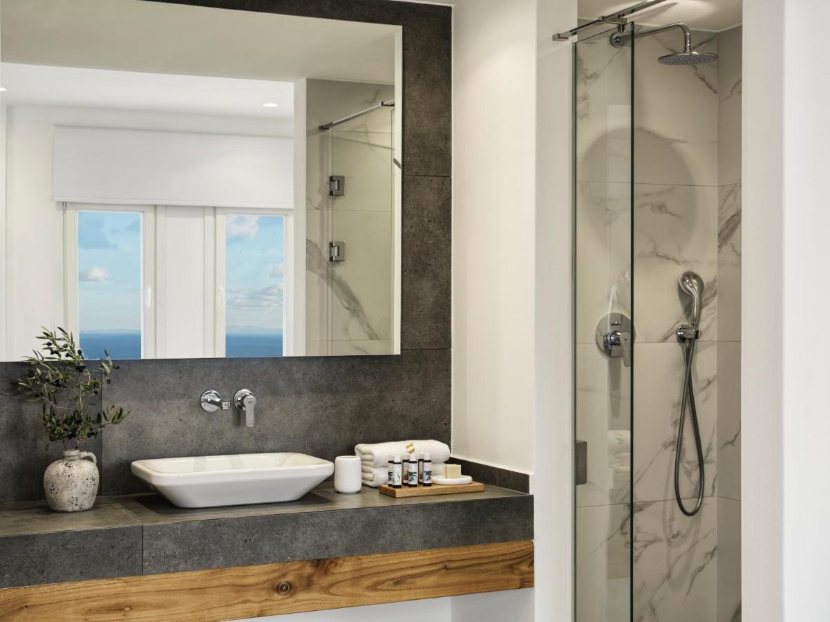 Avaton Hotel Folegandros Town Bagian luar foto