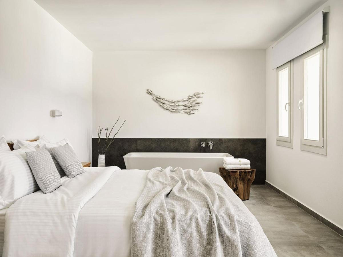 Avaton Hotel Folegandros Town Bagian luar foto