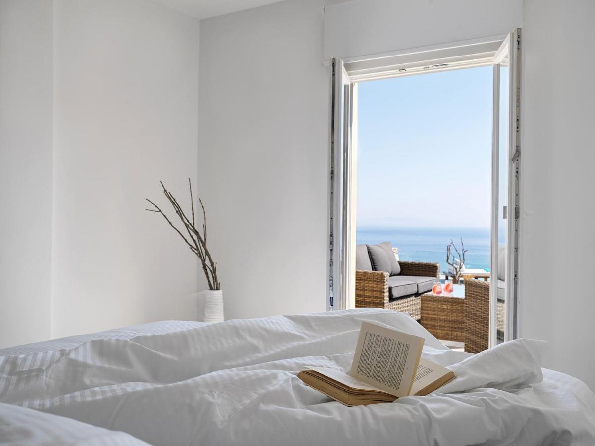 Avaton Hotel Folegandros Town Bagian luar foto